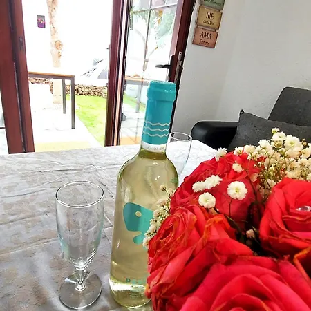 Blanca Apartment, Garden View 2 Bedrooms *