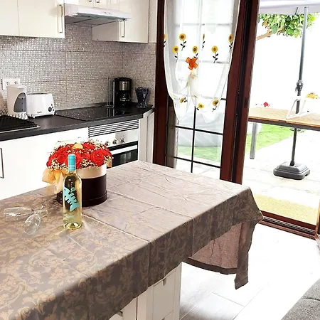 Сasa de vacaciones Blanca Apartment, Garden View 2 Bedrooms