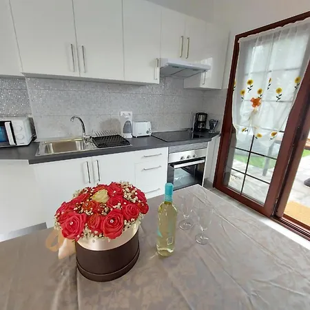 Сasa de vacaciones Blanca Apartment, Garden View 2 Bedrooms