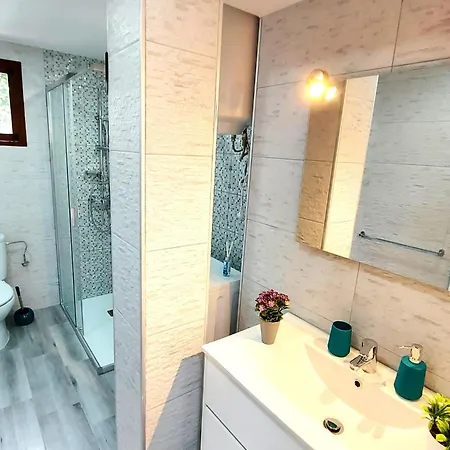 Blanca Apartment, Garden View 2 Bedrooms 度假居 *