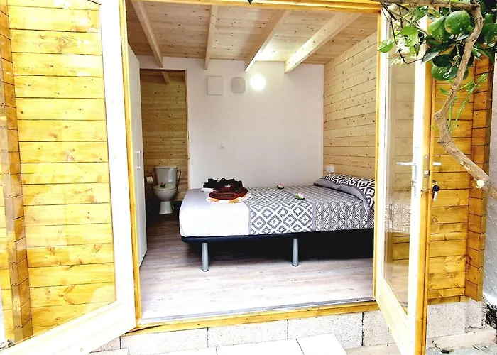 Blanca Apartment, Garden View 2 Bedrooms Будинок відпочинку Адехе