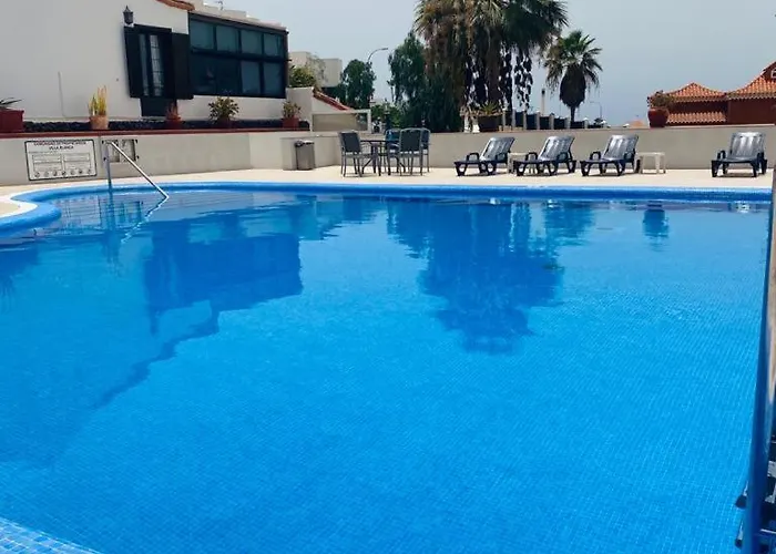 Blanca Apartment, Garden View 2 Bedrooms Будинок відпочинку Адехе